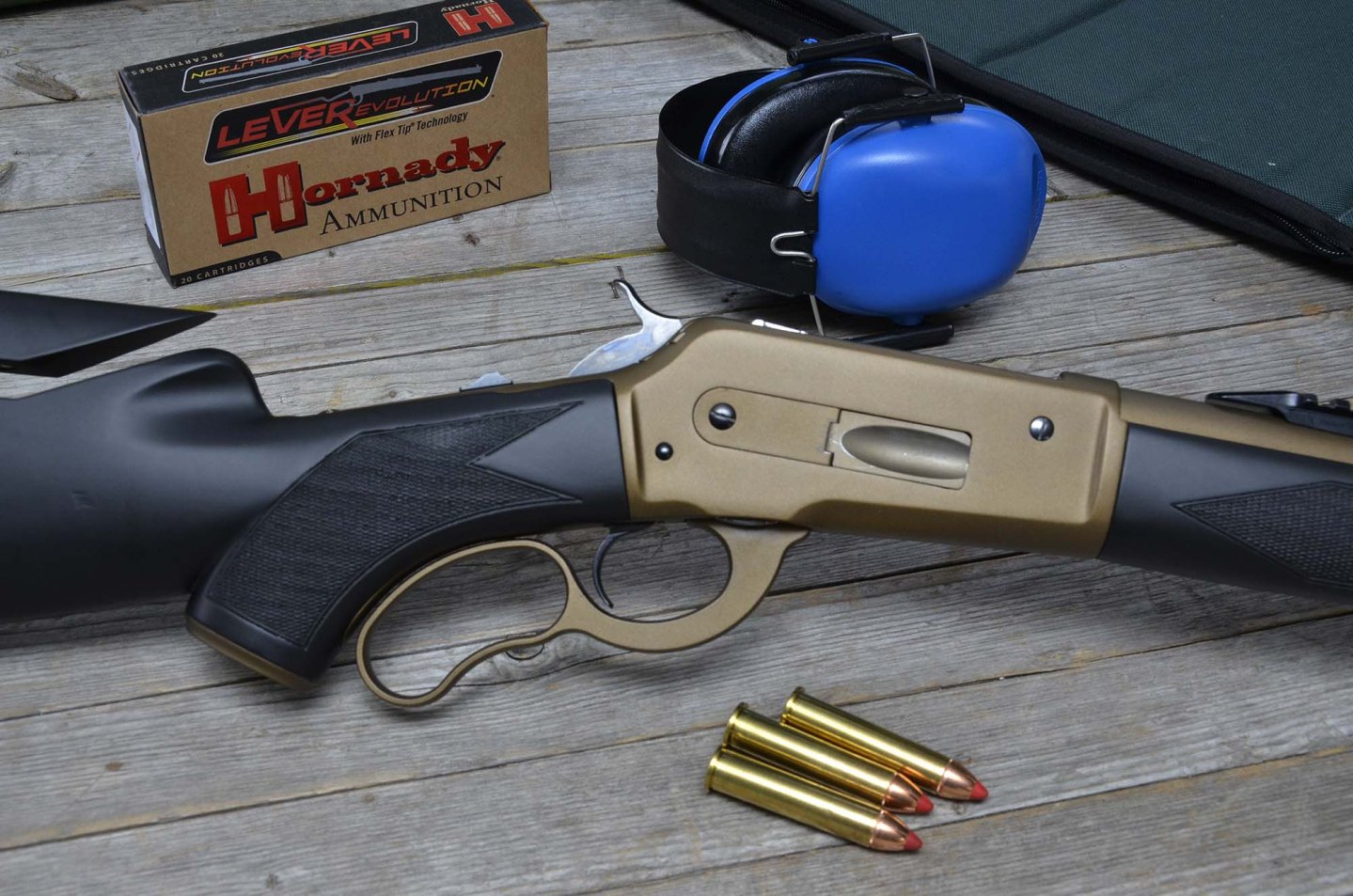 Carabina a leva Pedersoli Boarbuster Mark II con cartucce Hornady