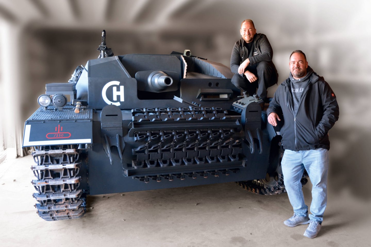 La replica di un cannone semovente Sturmgeschütz III della Seconda Guerra Mondiale: ecco l’ultima pazza idea di HERA Arms