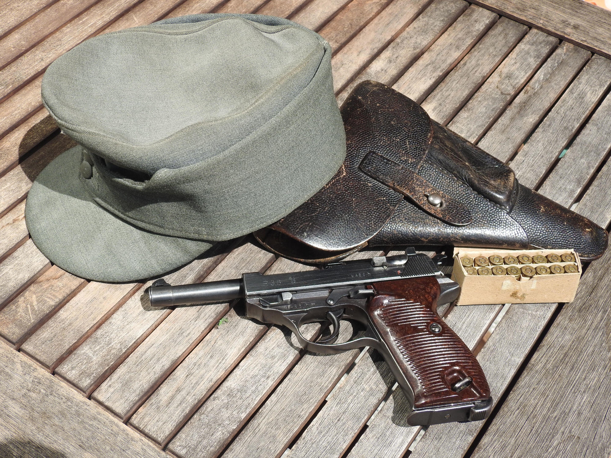 pistole: Una carriera post bellica: la pistola P1 della Bundeswehr paragonata alla P.38 della Wehrmacht