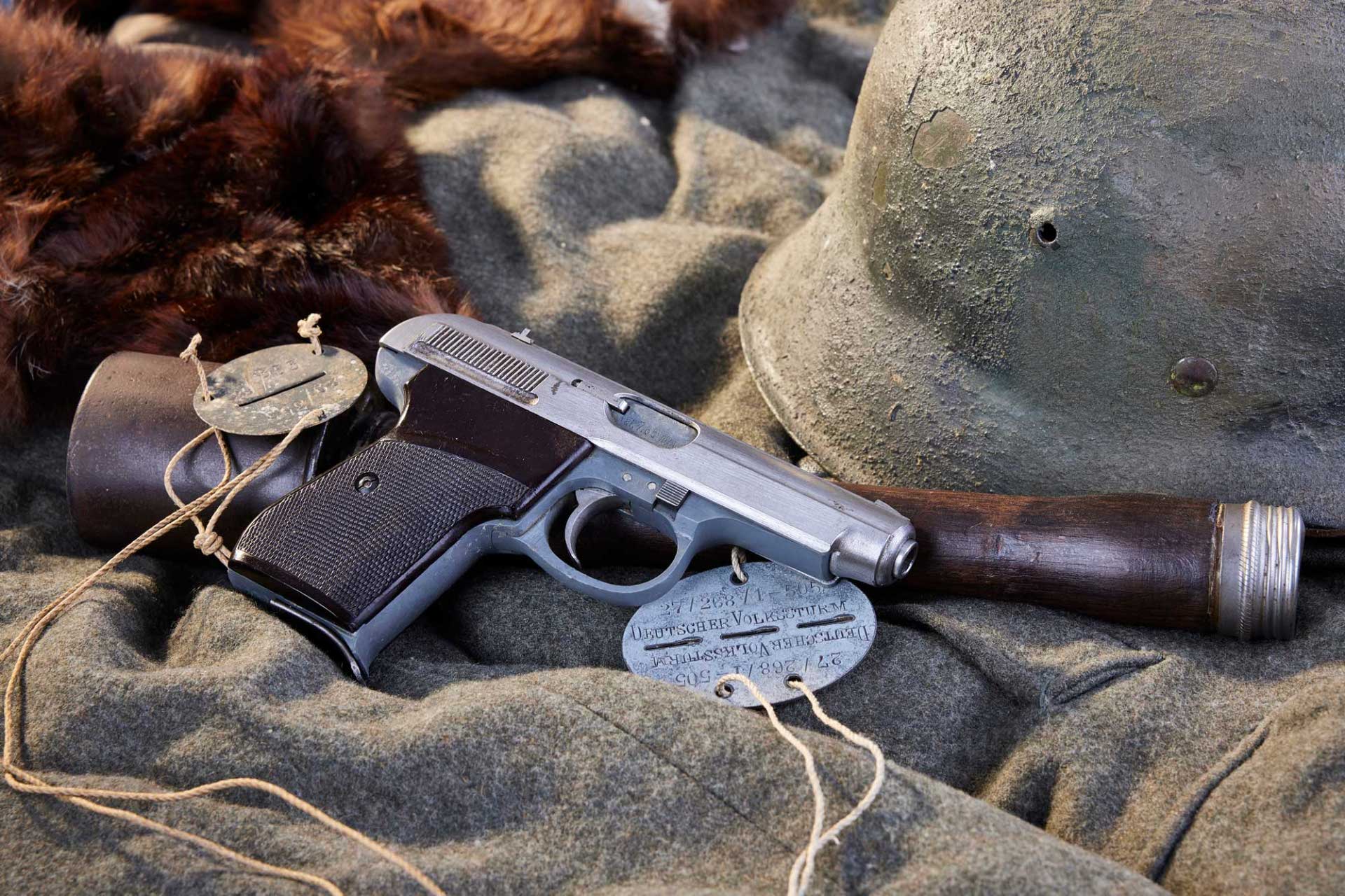 armi-storiche: Armi da collezione: l'enigmatica pistola Gustloff, una perla nera tra le armi della Seconda guerra mondiale.