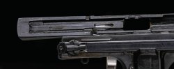 La pistola mitragliatrice PM-63 Rak calibro 9x18 Makarov Fresatura nel carrello della PM-63 Rak calibro 9x18 Makarov