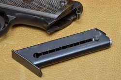 Sterling Arms Modello 287 PPL, il brutto anatroccolo in calibro 9 Corto Caricatore monofilare della pistola Sterling Arms Modello 287 PPL