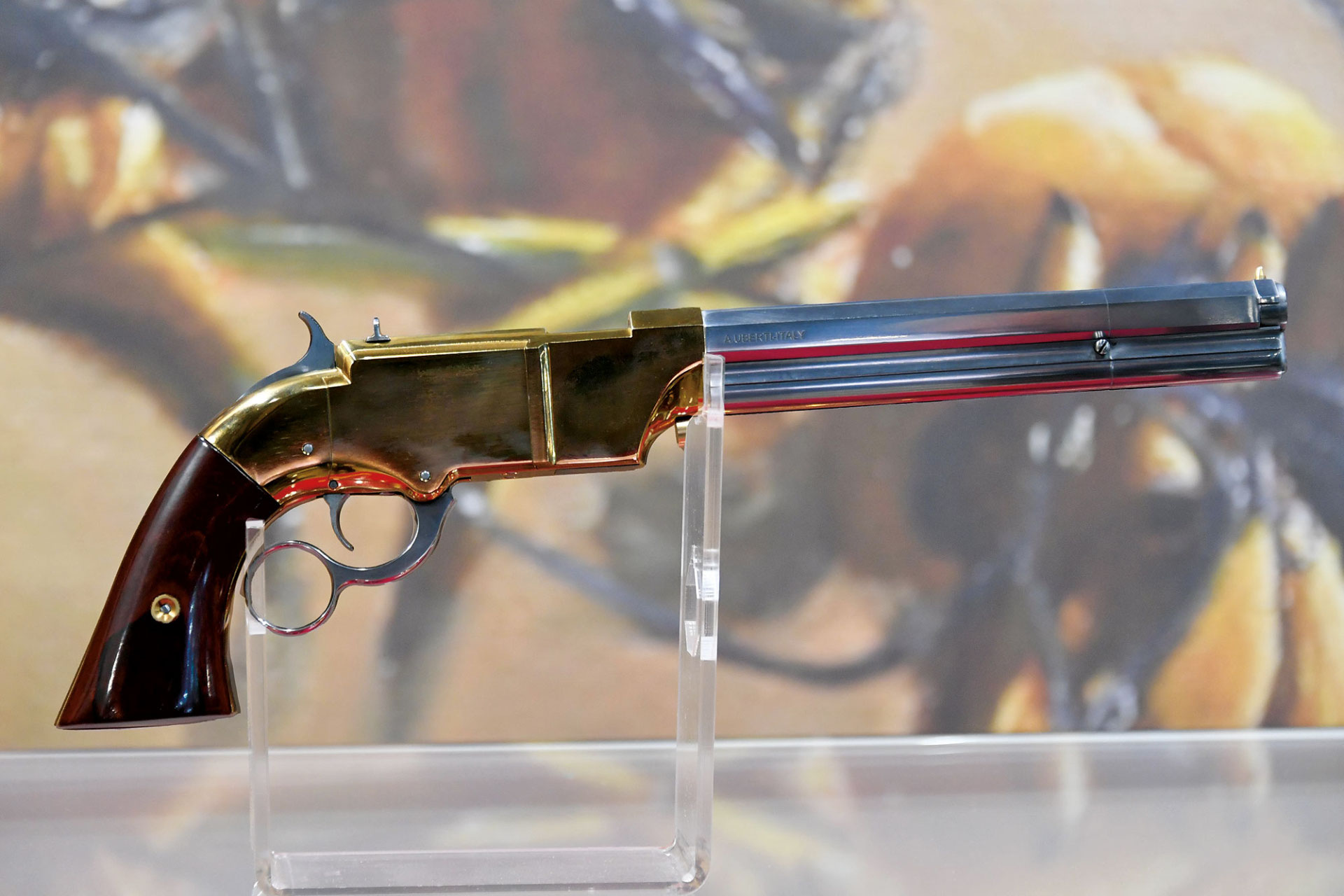 uberti: Il prototipo di pistola a leva Volcanic: un approfondimento su una replica di Uberti fuori dagli schemi.