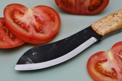 Brisa knives Nessmuk 125 Brisa knives Nessmuk 125 e dei pomodori