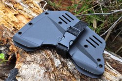 CRKT Jenny Wren Compact, compatta ma efficiente Fodero in Nylon dell'accetta CRKT Jenny Wren Compact