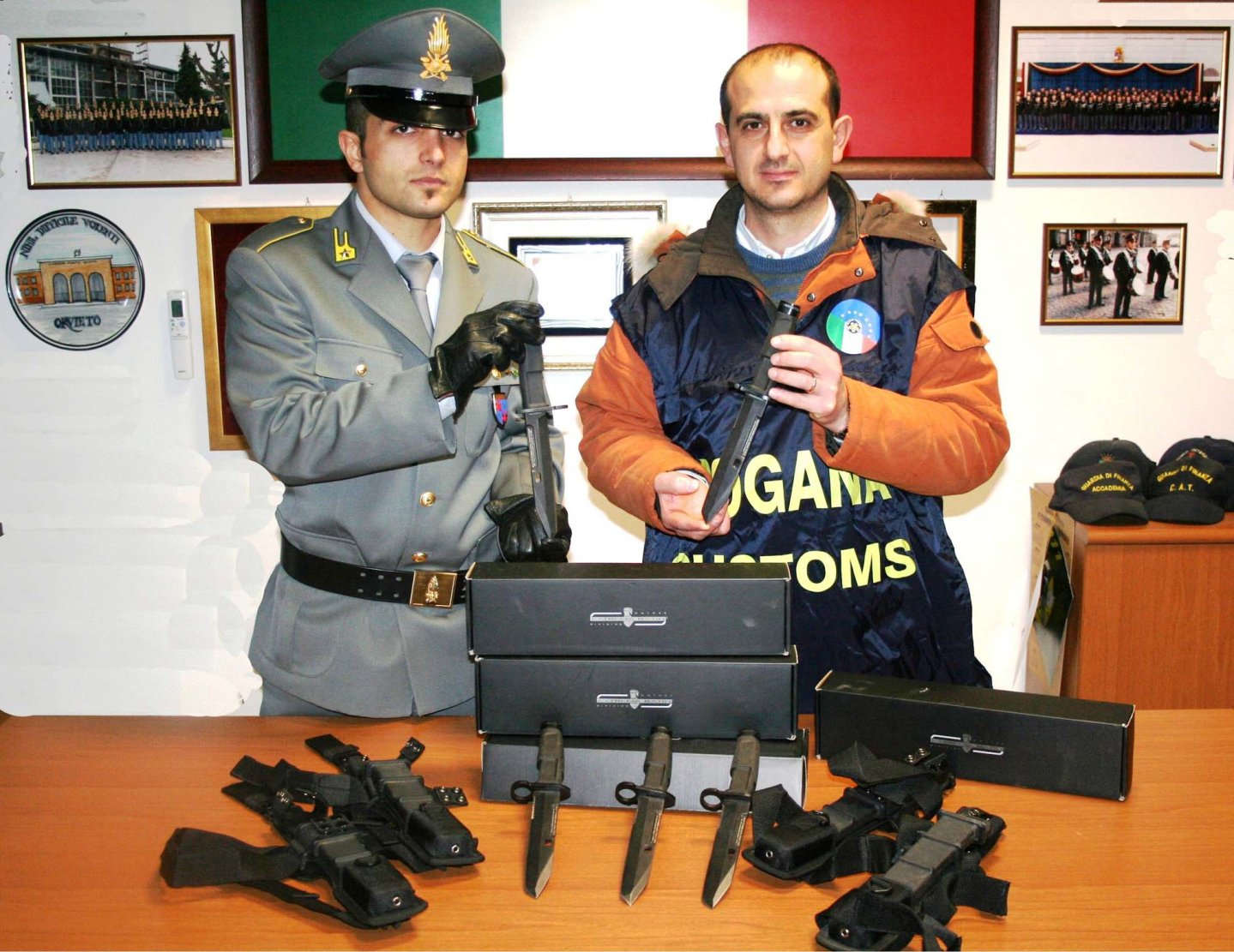 Coltelli Extrema Ratio falsi: finalmente la prima condanna Coltelli Extrema Ratio falsi: finalmente la prima condanna