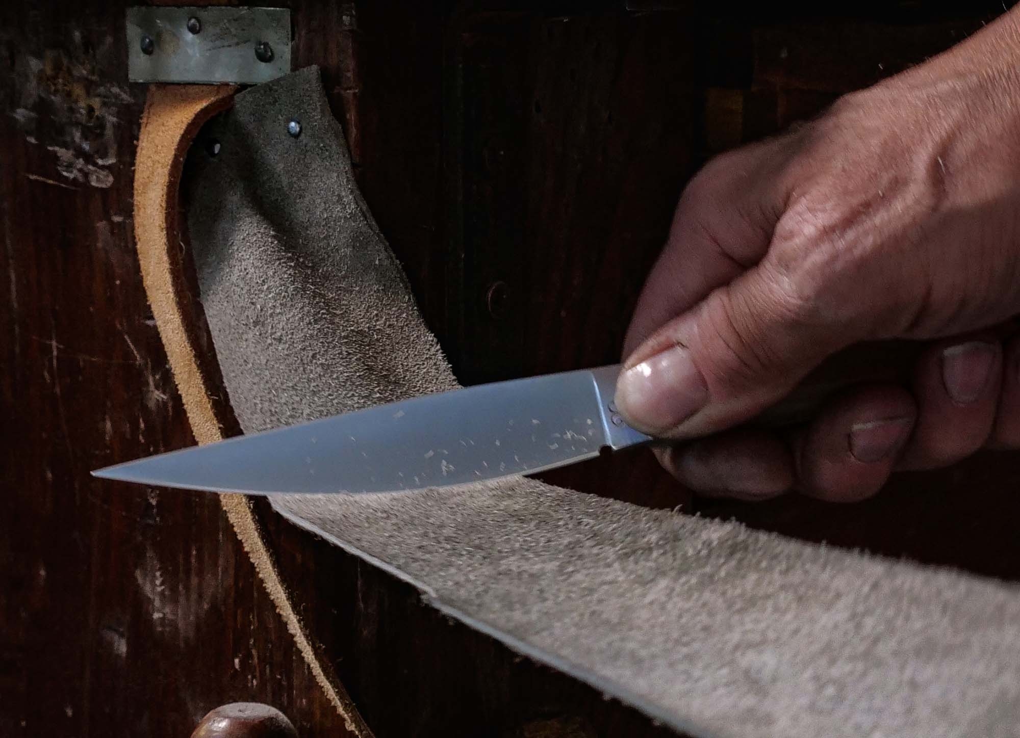 coltelli: La famiglia Giagu a Pattada, la nobile arte del fare coltelli tradizionali 