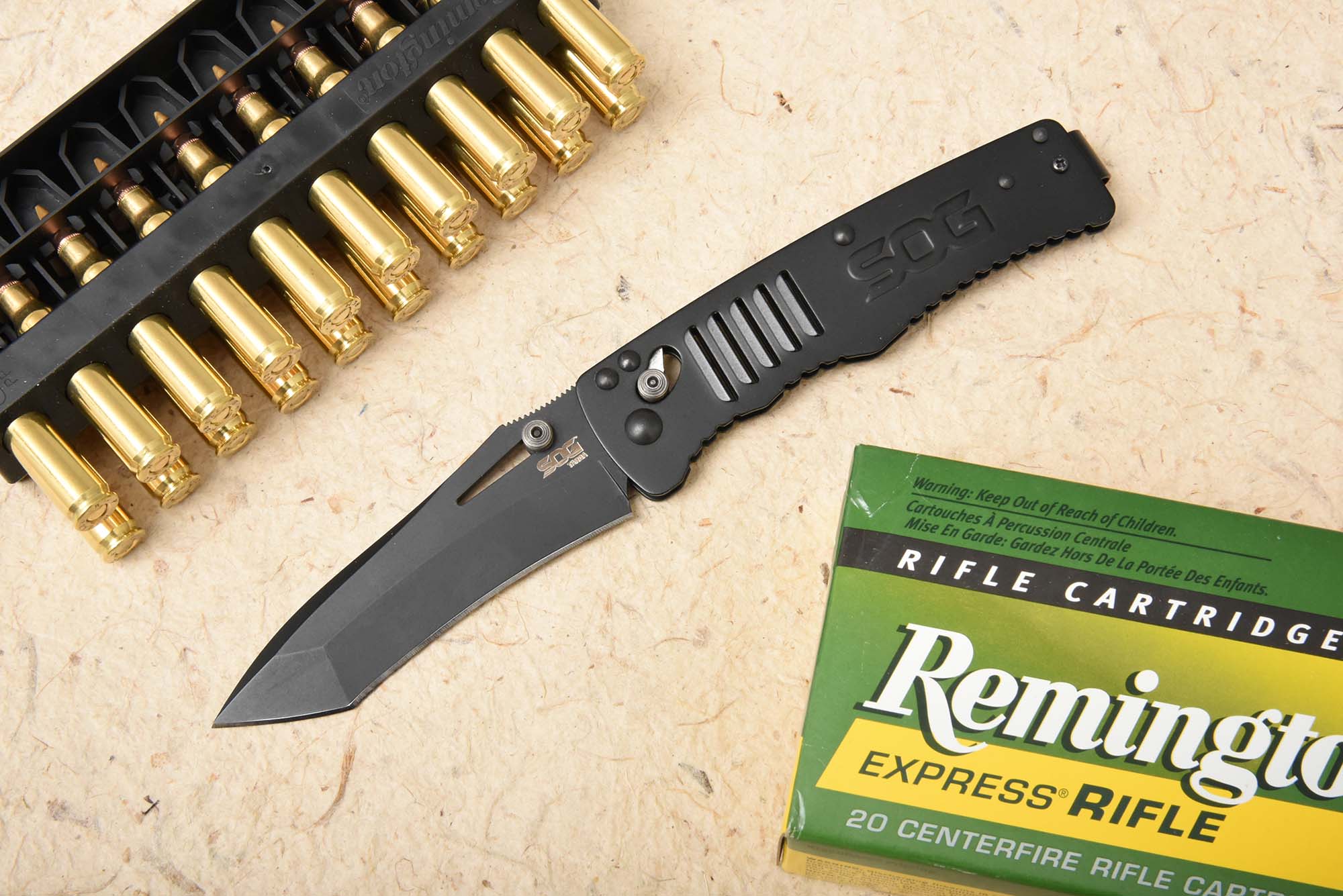 sog-knives: SOG Targa: un coltello leggero e sottile ma anche molto robusto sog-knives: SOG Targa: un coltello leggero e sottile ma anche molto robusto