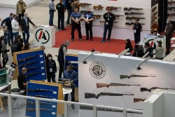 ORЁLEXPO: l’aquila russa vola sempre più alto Stand dell'armeria Arsenal di Mosca a OrelExpo