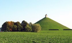 La battaglia di Waterloo 1815-2015 La battaglia di Waterloo 1815-2015