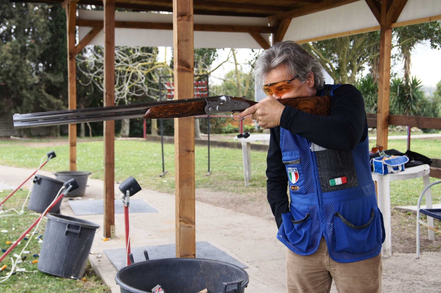 Il campione paralimpico Elio Spadoni al tiro