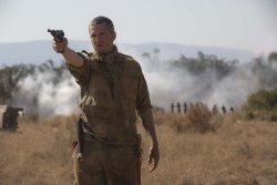 L'assedio di Jadotville Comandante dei mercenari con Walther P38