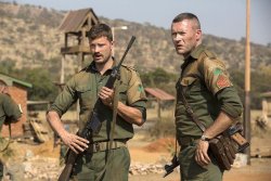 L'assedio di Jadotville Truppe irlandesi con fucile FN FAL