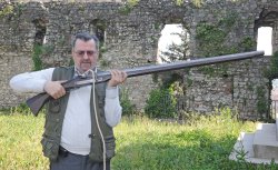 La Miccia Roberto Allara con archibugio a miccia originale
