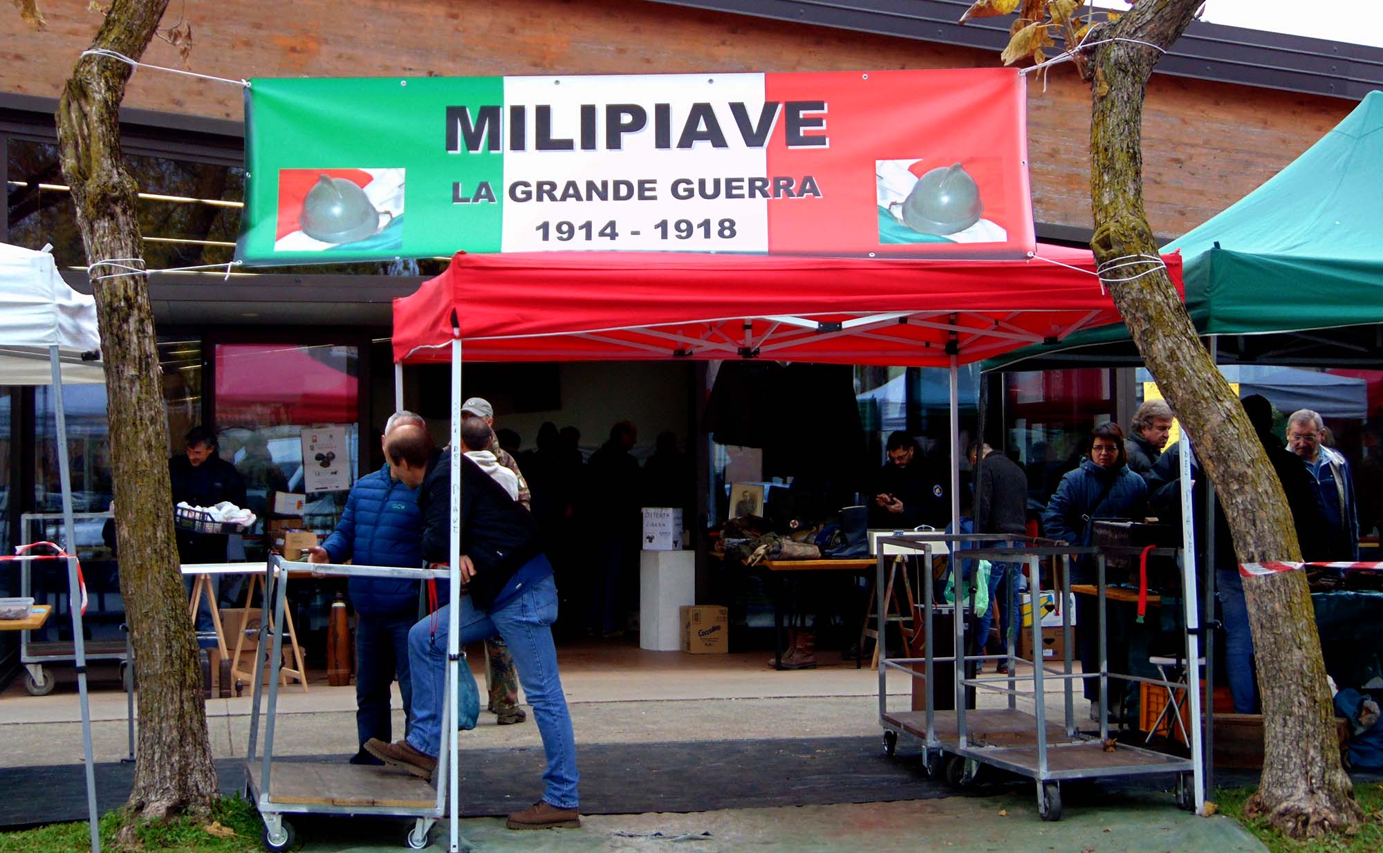 militaria: Milipiave, la fiera dove regna il materiale di recupero e di scavo