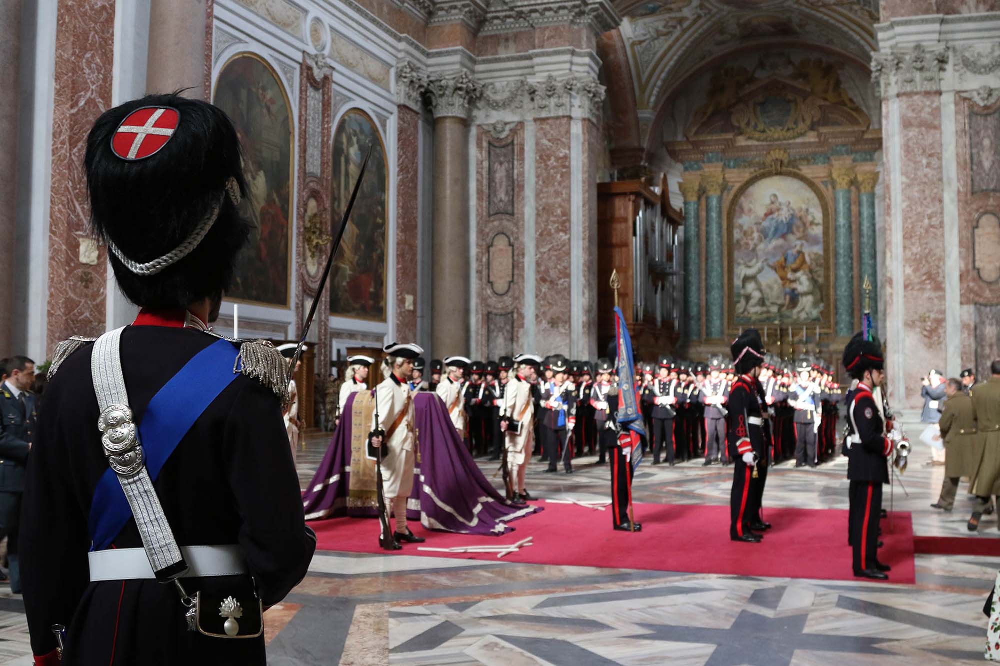 cultura: I Granatieri di Sardegna in parata per le strade della Capitale