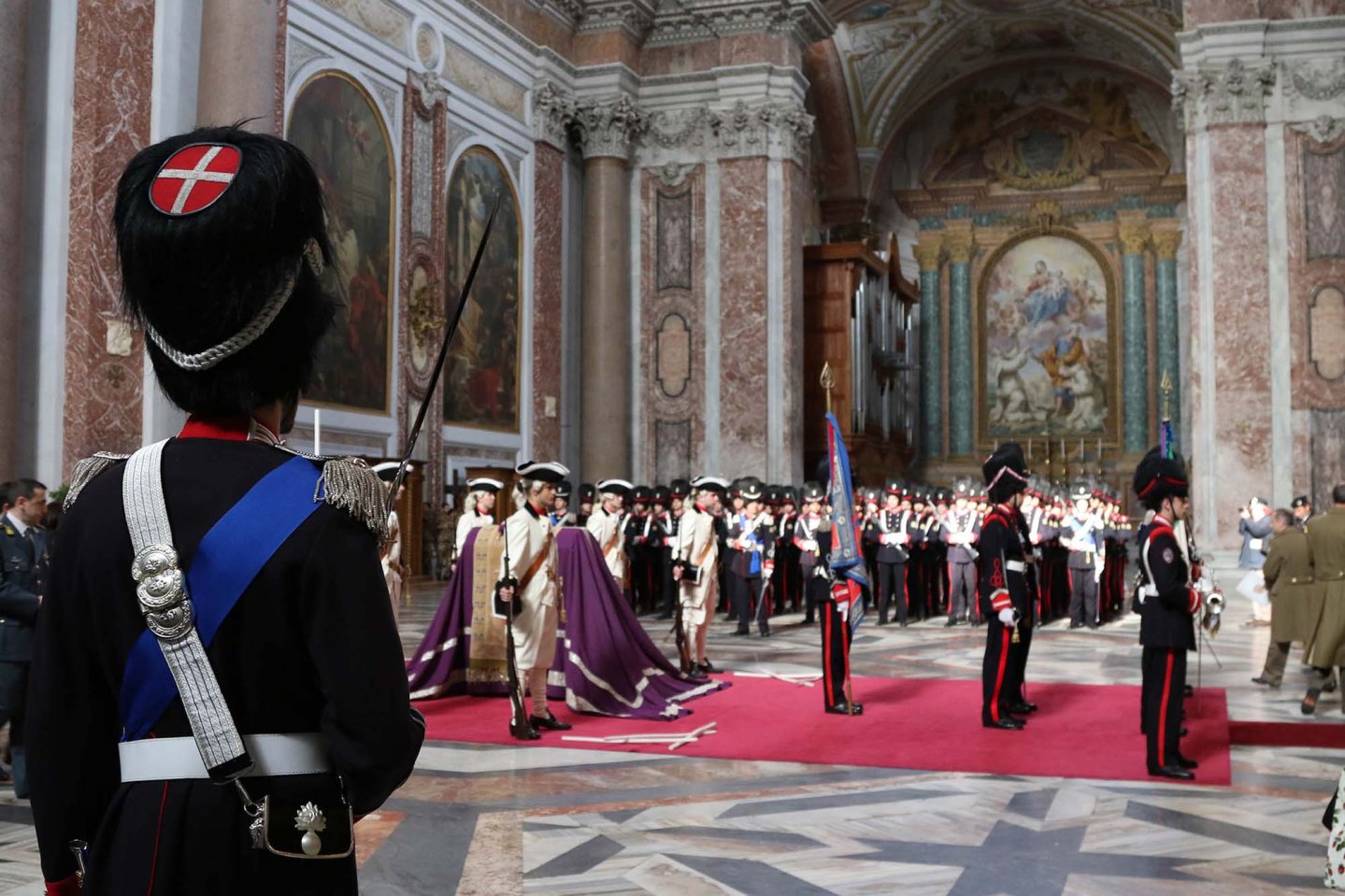 I Granatieri di Sardegna in parata per le strade della Capitale Parata per le strade della Capitale dei Granatieri di Sardegna
