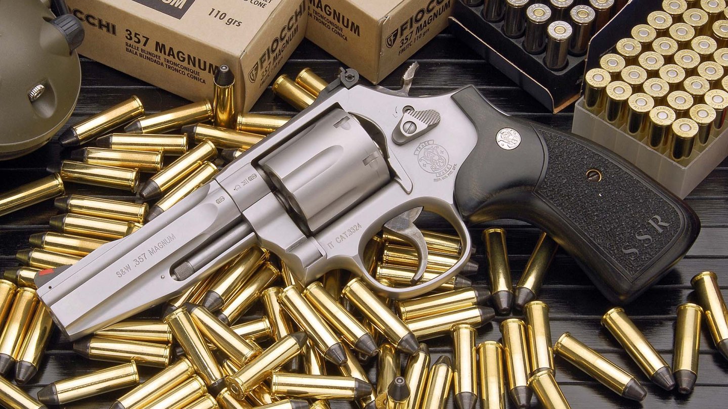 Revolver Smith&Wesson 686 SSR Pro  Revolver Smith&Wesson 686 SSR Pro