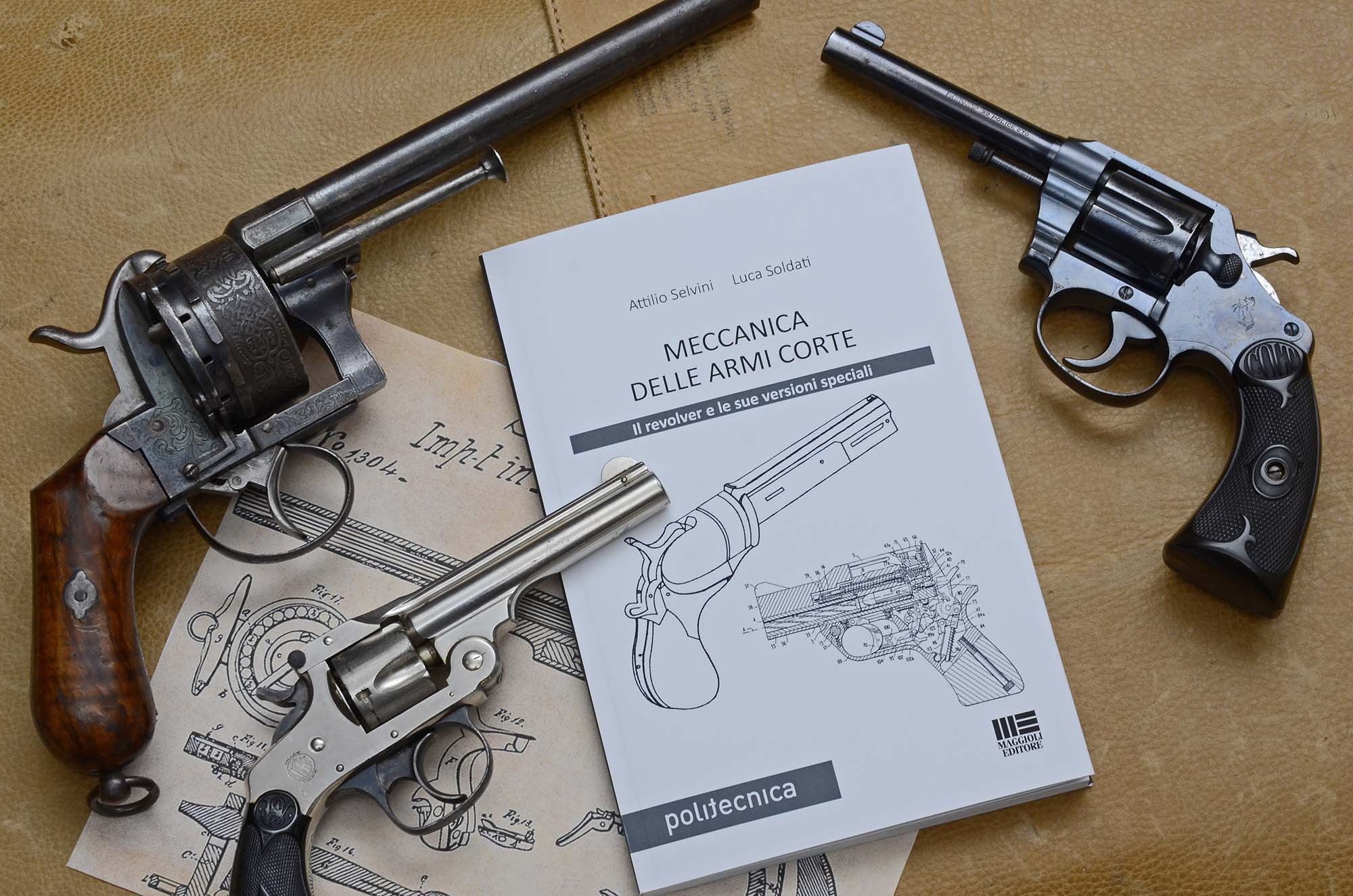 libri-e-pubblicazioni: Dal Colt Paterson al Chiappa Rhino: un interessante libro per spiegare la storia e il funzionamento del revolver libri-e-pubblicazioni: Dal Colt Paterson al Chiappa Rhino: un interessante libro per spiegare la storia e il funzionamento del revolver
