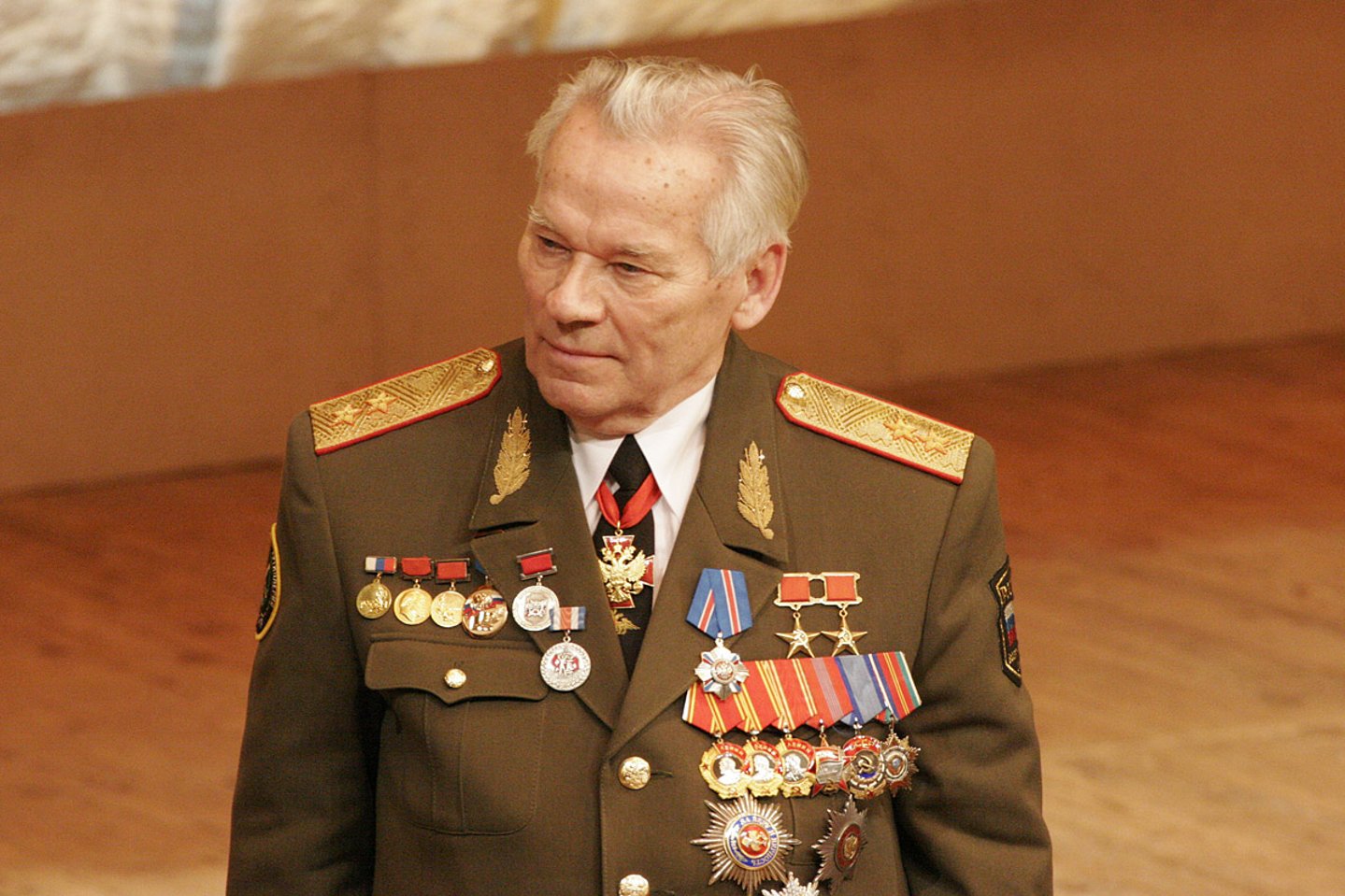 Mikhail Timofe'evich Kalashnikov, 1919/2013 Mikhail Timofe'evich Kalashnikov, 1919/2013