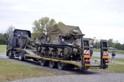 A Milano si riunisce il mondo italiano della Militaria Mezzo militare a Militalia