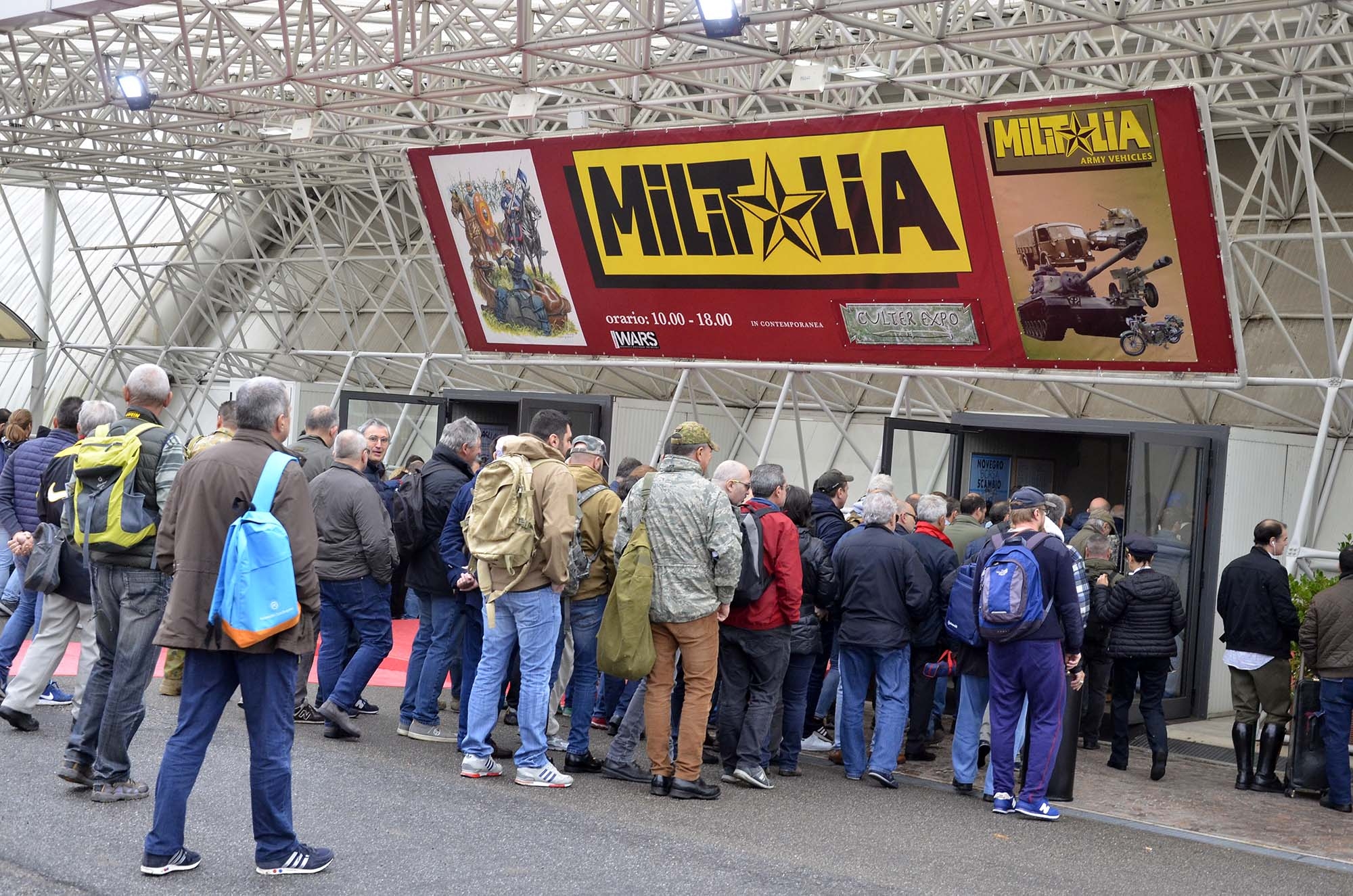 militaria: A Milano si riunisce il mondo italiano della Militaria militaria: A Milano si riunisce il mondo italiano della Militaria