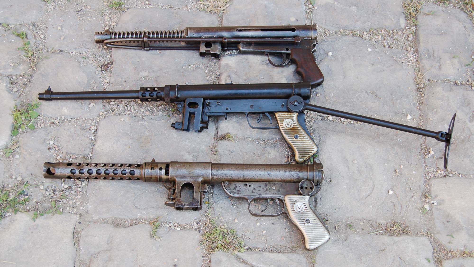 mitragliatrici: Beati gli svizzeri! Mitra italiani all'asta.