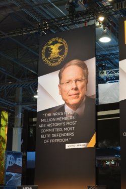 National Rifle Association: la NRA allo SHOT Show 2017. National Rifle Association NRA