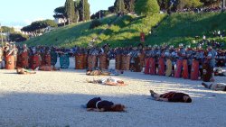La gloria dell'antica Roma rivive grazie al Gruppo Storico Romano Figuranti in costume