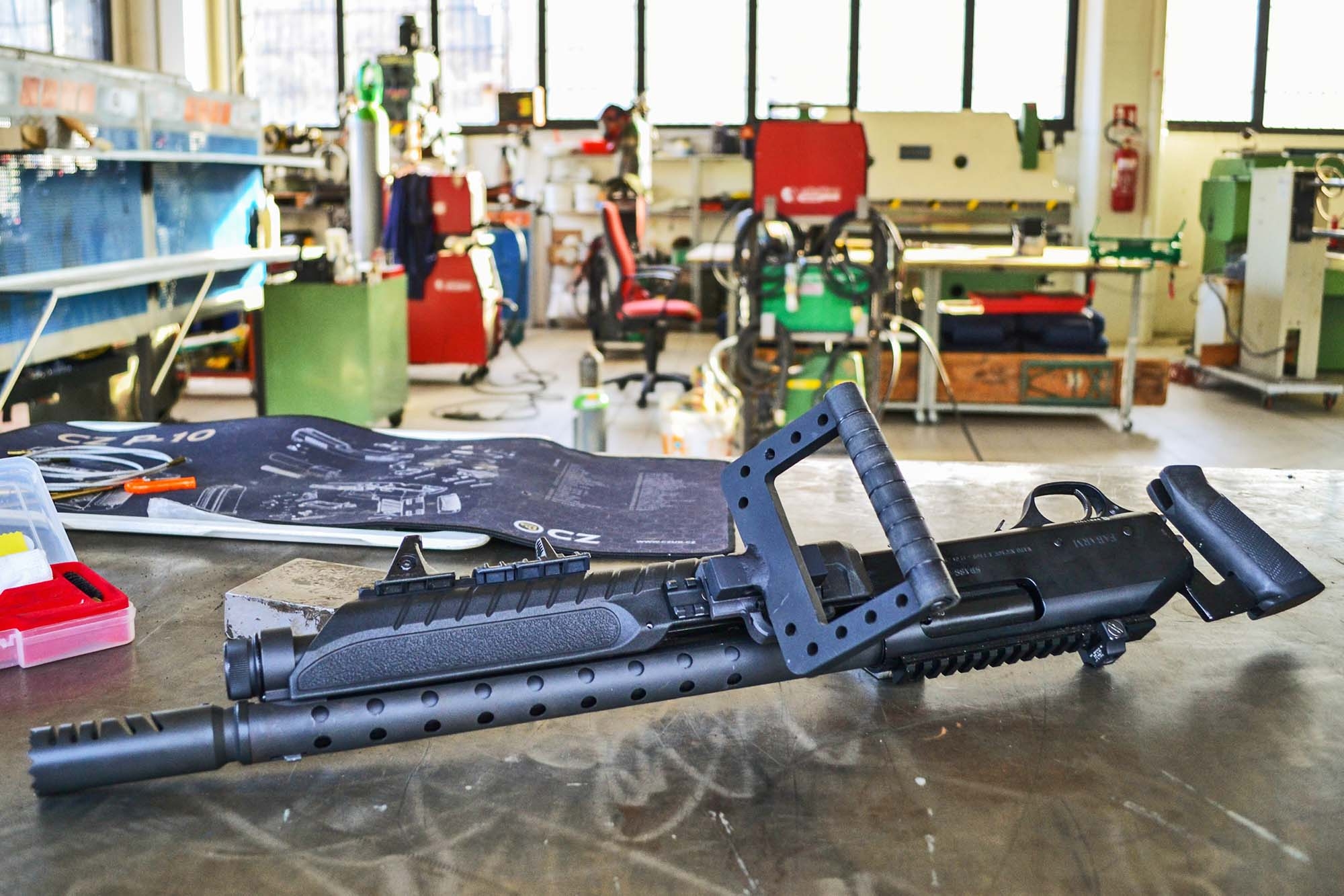 cultura: Tactical Metal Tailors, professionisti del tiro operativo 100% Made in Italy