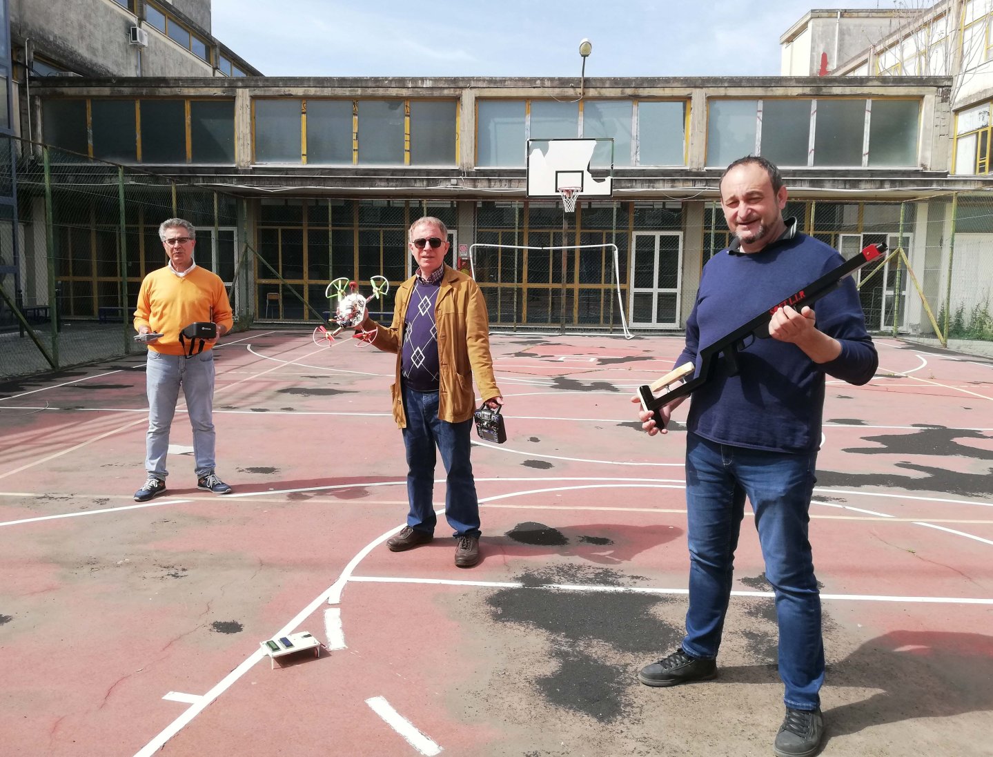 Attenti al drone! Scienza e tecnologia al servizio del tiro sportivo Attenti al drone! Scienza e tecnologia al servizio del tiro sportivo