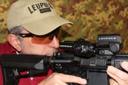 Bushmaster Xm-15 E2S cal. .300 Aac Blackout Carabina Bushmaster Xm-15 E2S