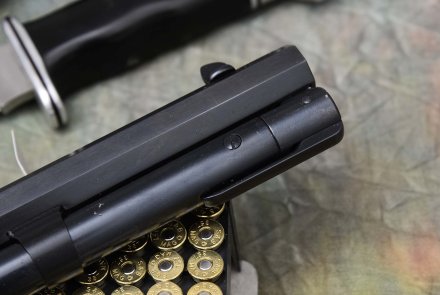 Leva del serbatoio nel fucile Chiappa Firearms 1892 take-down