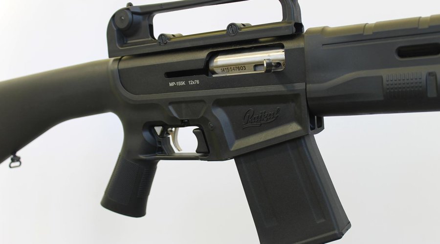 Il Consorzio Kalashnikov offre il fucile semi-automatico Baikal MP-155K calibro 12