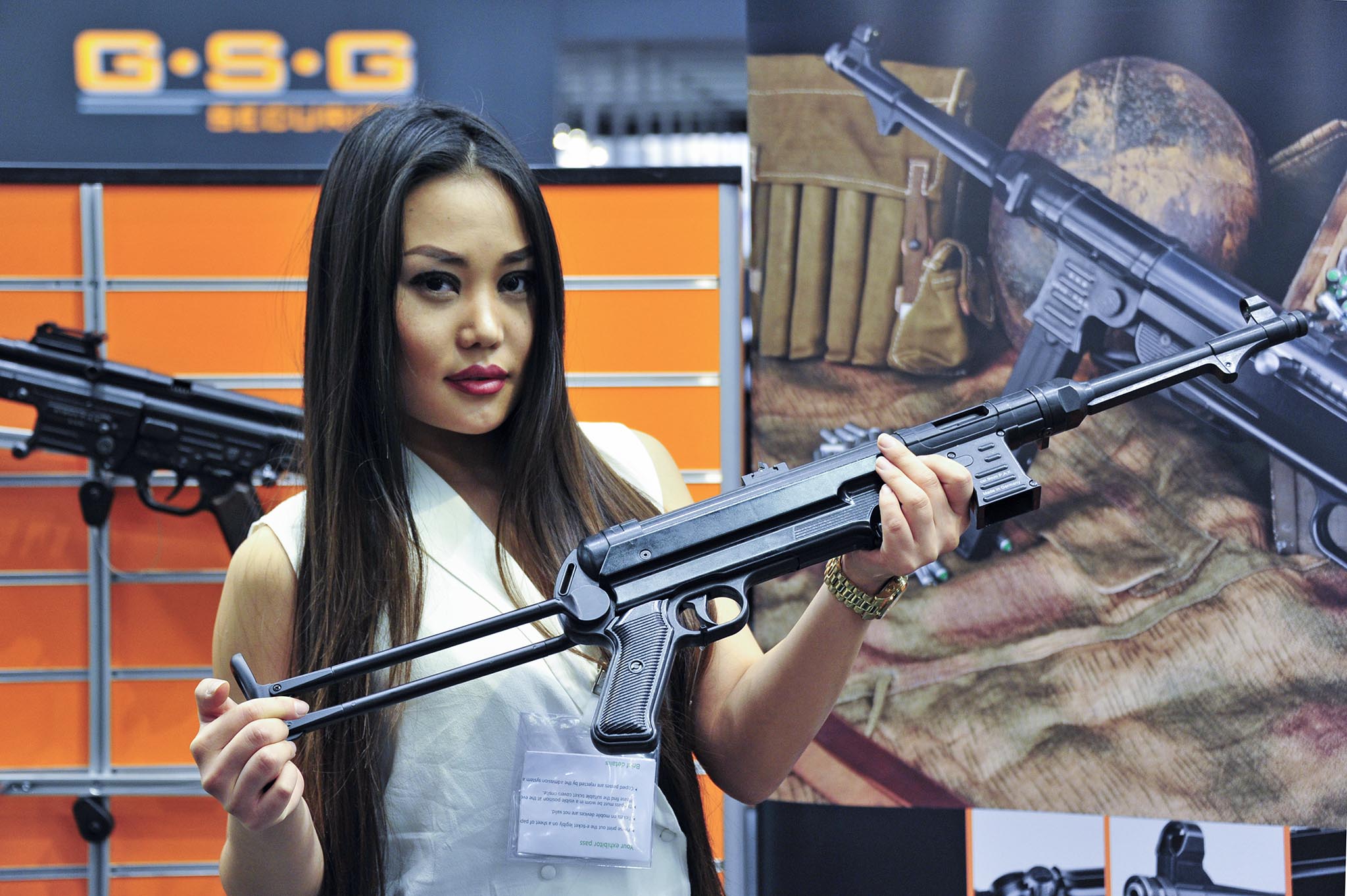 german-sport-guns: GSG MP-40, carabina semiautomatica calibro 9x19mm e 9 PAK german-sport-guns: GSG MP-40, carabina semiautomatica calibro 9x19mm e 9 PAK