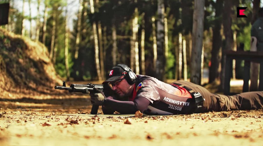 Carabina a pompa Kalashnikov KSZ-223 al tiro da terra