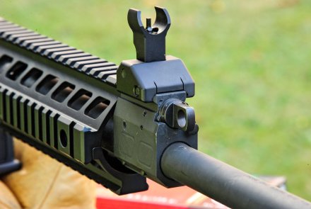 Carabina SIG Sauer 716 Patrol calibro .308 Winchester Mirino regolabile della carabina SIG Sauer 716 Patrol