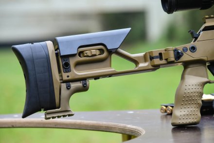 Test e video: Unique Alpine TPG-3 A4 carabina modulare multicalibro Calcio ripiegabile della carabina Unique Alpine TPG-3 A4