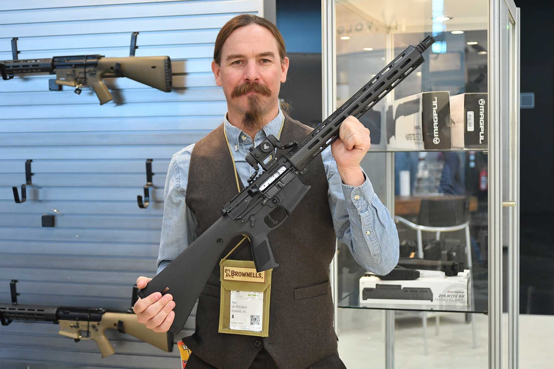 brownells: Carabina semiautomatica Brownells WWSD2020: il progetto M-16 di Eugene Stoner riveduto e corretto brownells: Carabina semiautomatica Brownells WWSD2020: il progetto M-16 di Eugene Stoner riveduto e corretto