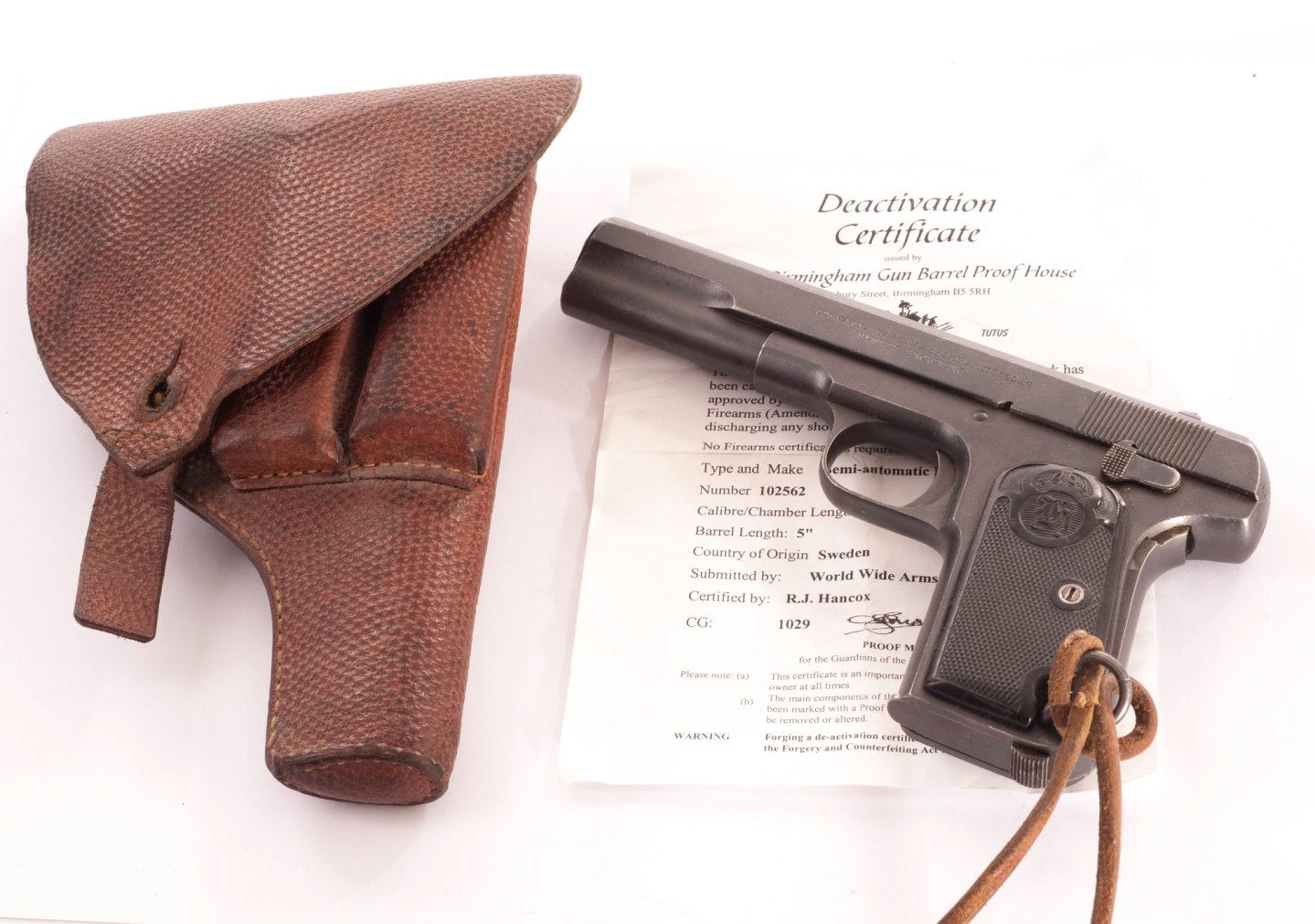 Disattivazione armi: nuove regole UE, il Mininterno emana una circolare Il Ministero dell'Interno ha emanato una circolare sull'entrata in vigore delle nuove norme di disattivazione europee