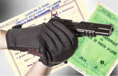 legge: Armi e reati fiscali: legge e giurisprudenza in materia