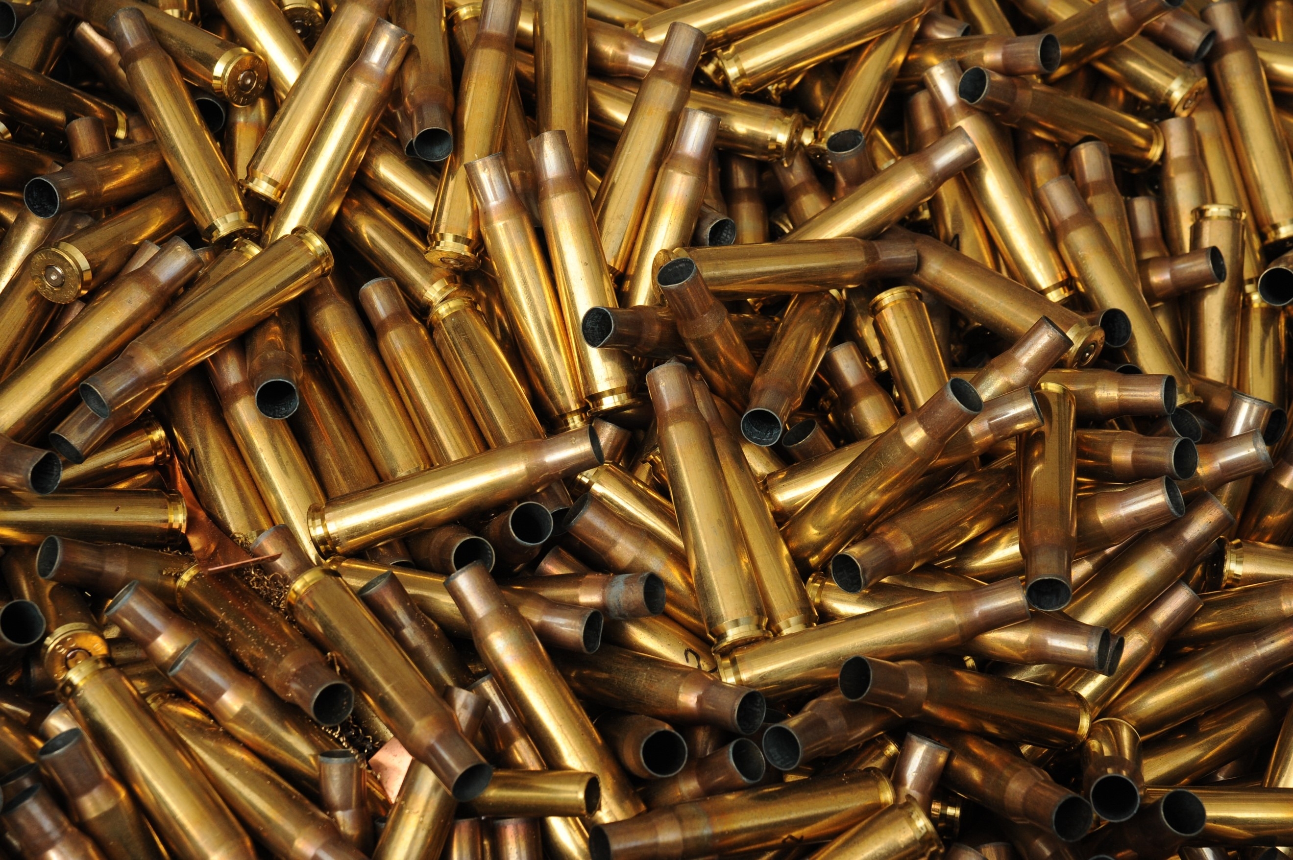 legge: Bossoli usati di munizioni da guerra: il nuovo orientamento della Corte di Cassazione