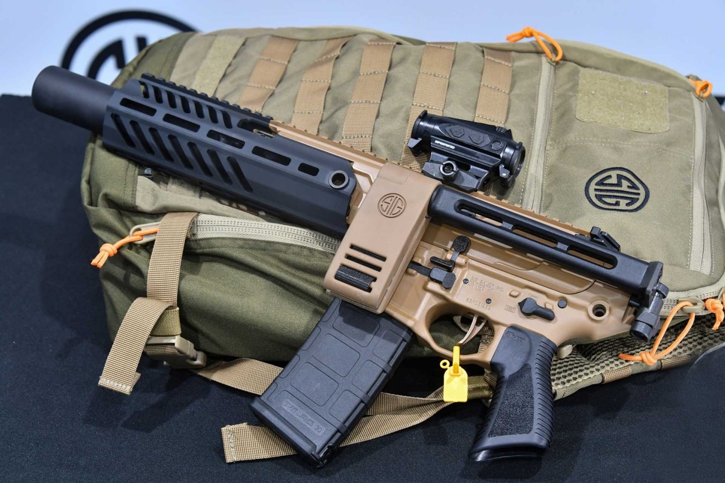 Pistola mitragliatrice MCX Canebrake lato sinistro