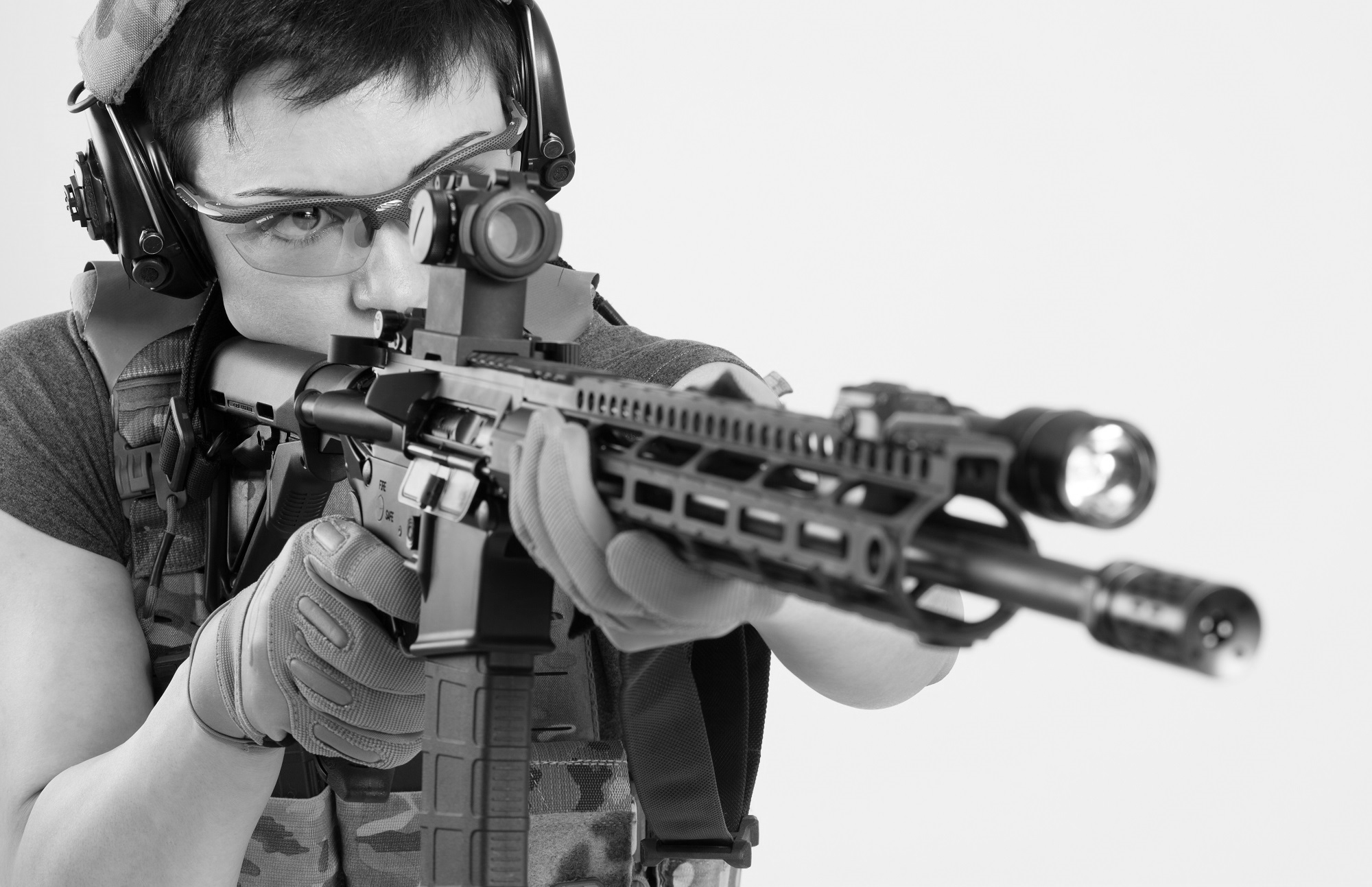 legge: Il Comitato Direttiva 477 ribatte contro il disarmismo di Senato e UE