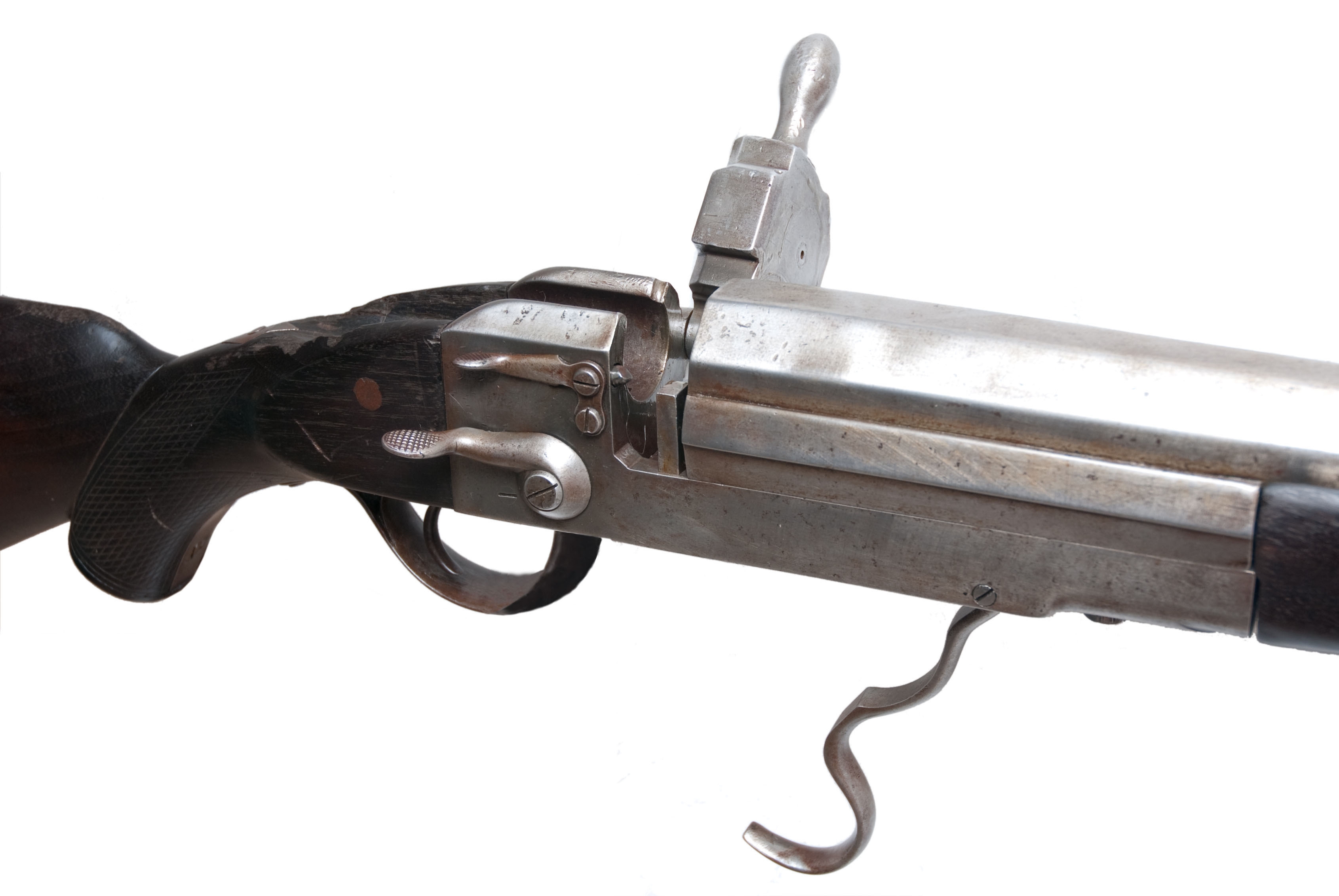 legge: Denuncia delle armi antiche: una nuova pronuncia della Corte di Cassazione