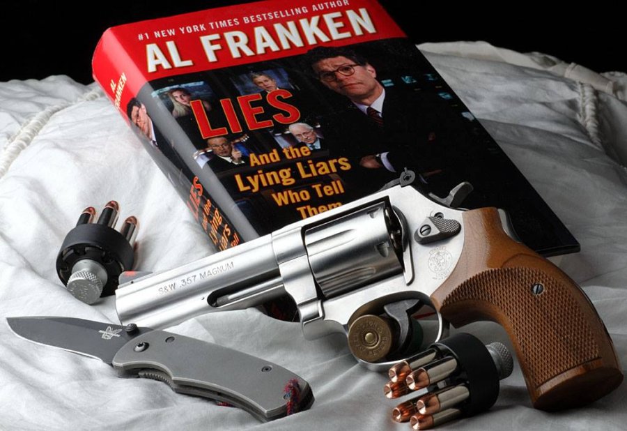 Editoriale sul Corriere della Sera: risponde Firearms United Firearms United e il Comitato Direttiva 477 rispondono all'editoriale pubblicato sul sito Internet del Corriere della Sera a nome di Carlo Alberto Romano