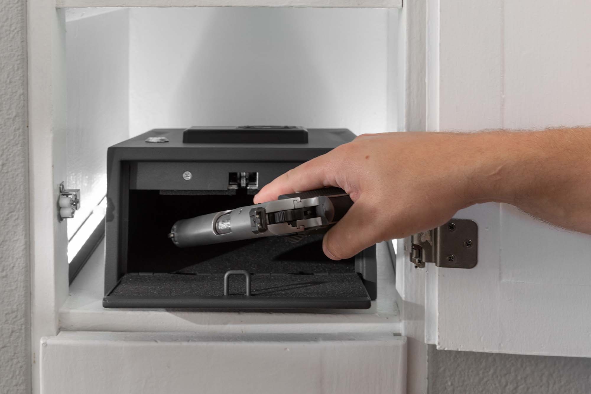 legge: Incauta custodia delle armi: i criteri secondo la Corte di Cassazione