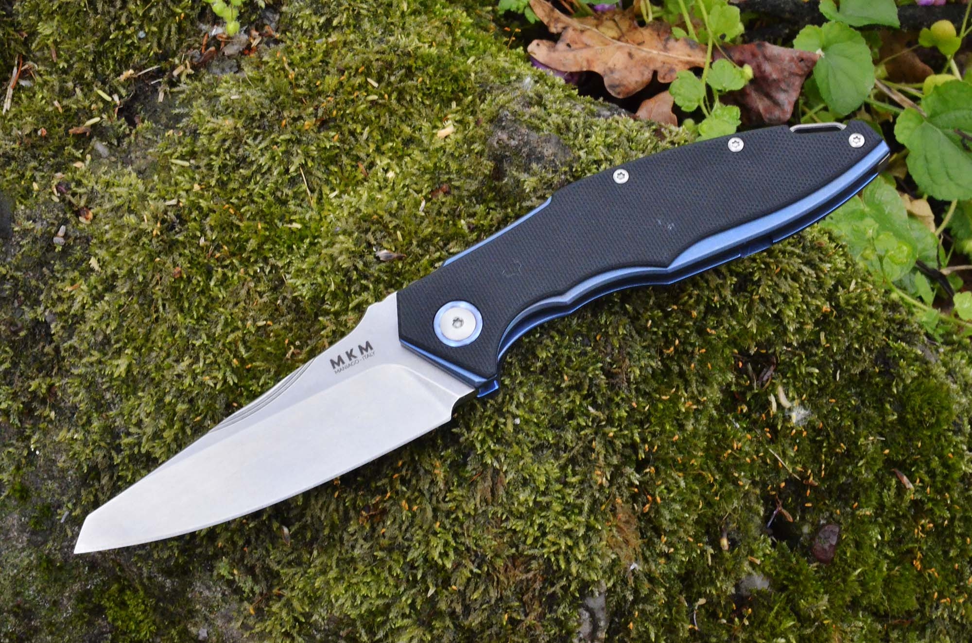 legge: Porto di coltello in luogo pubblico: una nuova sentenza della Cassazione 