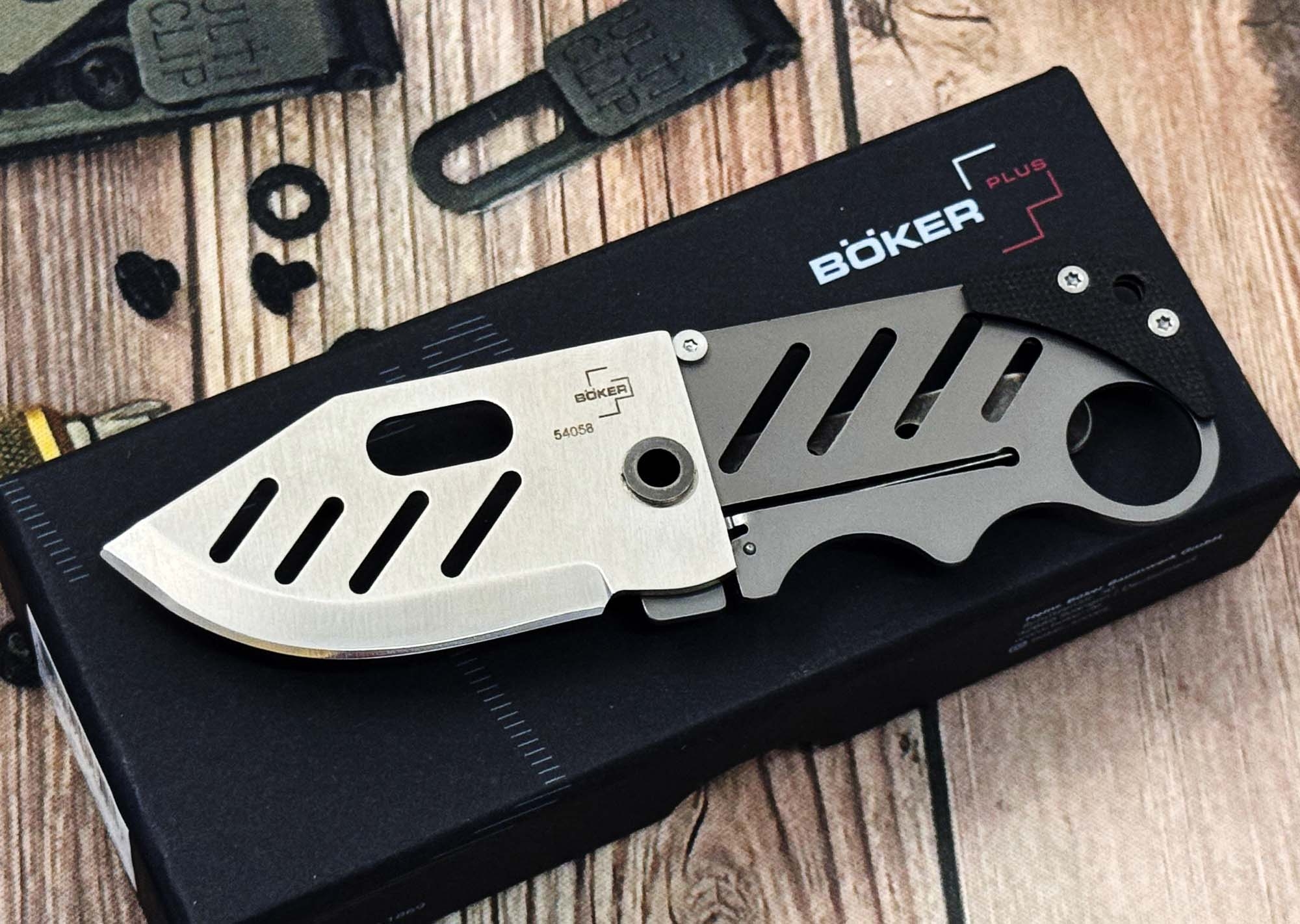 legge: Porto di coltello di tipo “card knife”: una interessante sentenza della Corte di Cassazione