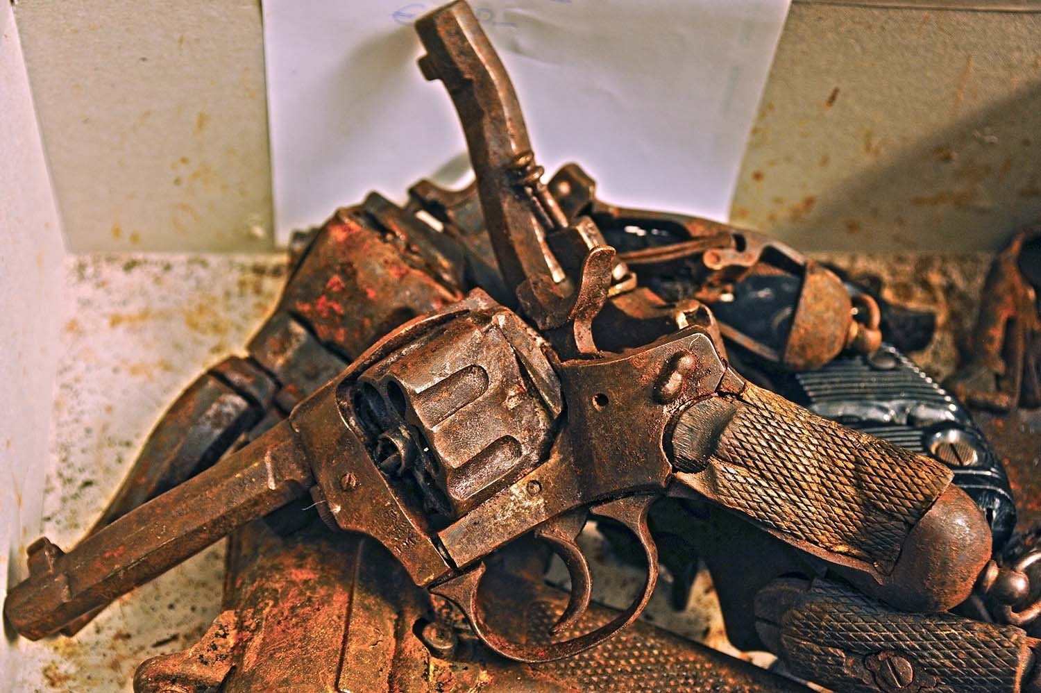 legge: Rinvenimento di arma inservibile: come ci si comporta?